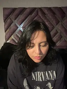 Snapshot of PoliBenett_ chatting on 03-21-25, 12:40 PoliBenett online show from 03-21-25, 12:40