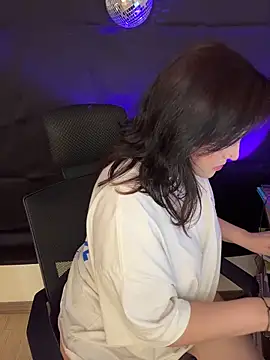 Snapshot of PoliBenett_ chatting on 11-05-25, 09:48 PoliBenett online show from 11-05-25, 09:48