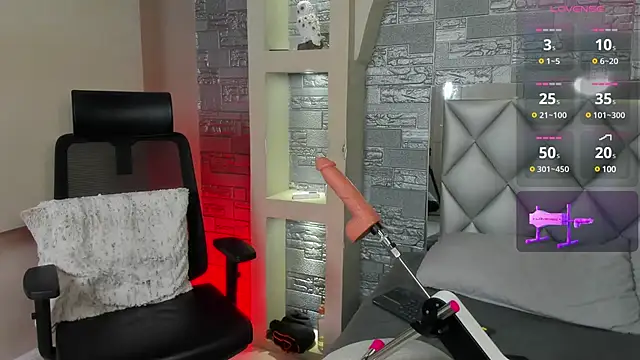 Snapshot of Aron_Bolt chatting on 02-10-25, 08:10 Aron Bolt online show from 02-10-25, 08:10