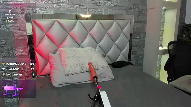 Snapshot of Aron_Bolt chatting on 02-10-25, 11:13 Aron Bolt online show from 02-10-25, 11:13