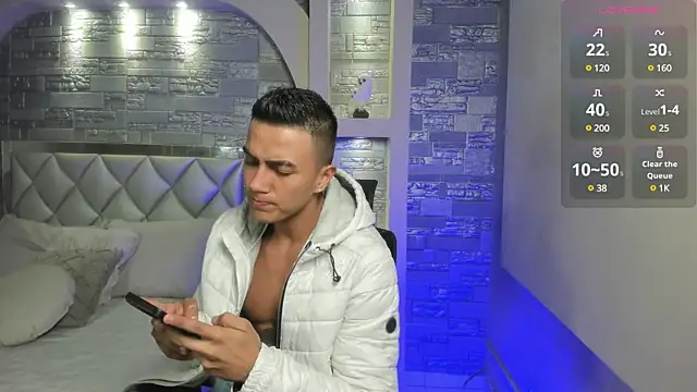 Snapshot of Aron_Bolt chatting on 02-27-25, 02:10 Aron Bolt online show from 02-27-25, 02:10