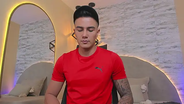 Snapshot of Aron_Bolt chatting on 02-01-26, 12:26 Aron Bolt online show from 02-01-26, 12:26