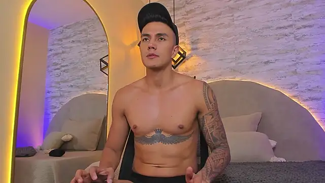 Snapshot of Aron_Bolt chatting on 02-02-26, 01:10 Aron Bolt online show from 02-02-26, 01:10