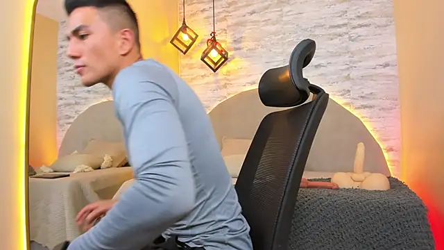 Snapshot of Aron_Bolt chatting on 02-27-26, 10:59 Aron Bolt online show from 02-27-26, 10:59