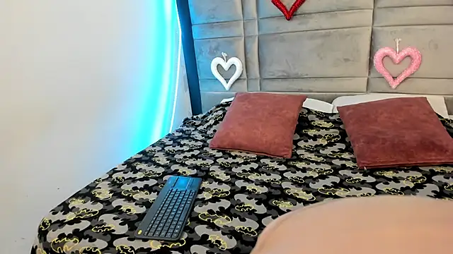 Im gaia online show from 02-12-25, 01:27