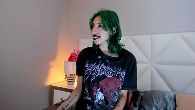 Im gaia online show from 03-22-25, 03:20