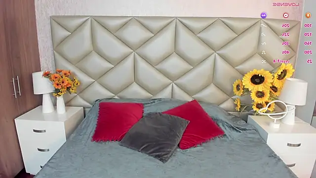 Im gaia online show from 11-08-25, 11:54