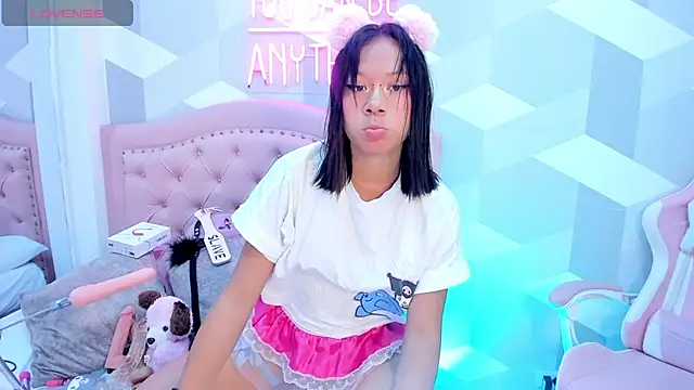 AikoLee  online show from 02-10-25, 10:51