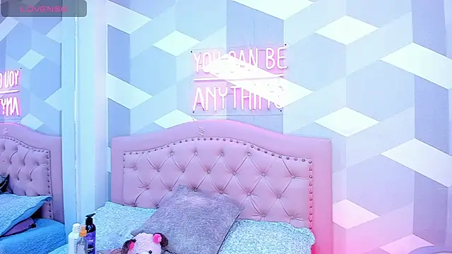 AikoLee  online show from 02-15-25, 03:52