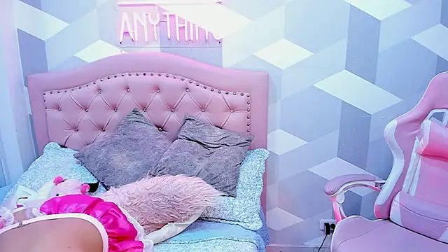 AikoLee  online show from 02-18-25, 03:10