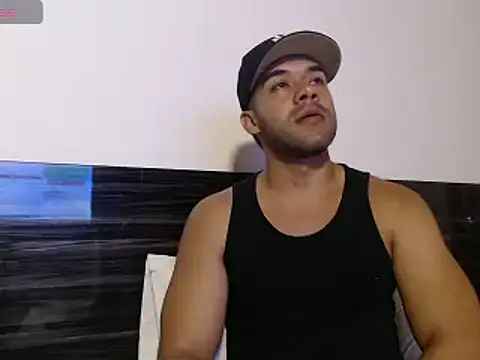 Snapshot of FaustoCock chatting on 02-21-25, 03:12 FaustoCock online show from 02-21-25, 03:12