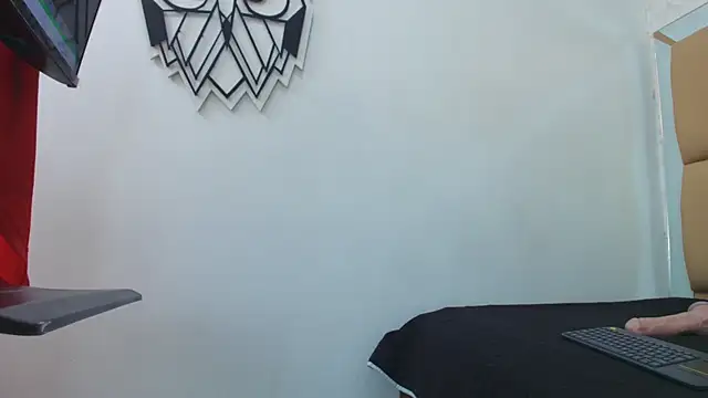 Snapshot of Amy_wats0n chatting on 02-28-25, 01:15 Amy wats0n online show from 02-28-25, 01:15