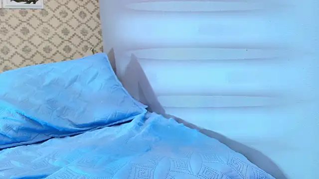 Snapshot of Amy_wats0n chatting on 03-11-25, 10:09 Amy wats0n online show from 03-11-25, 10:09