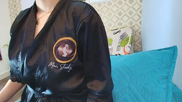 Snapshot of Amy_wats0n chatting on 03-13-25, 07:06 Amy wats0n online show from 03-13-25, 07:06