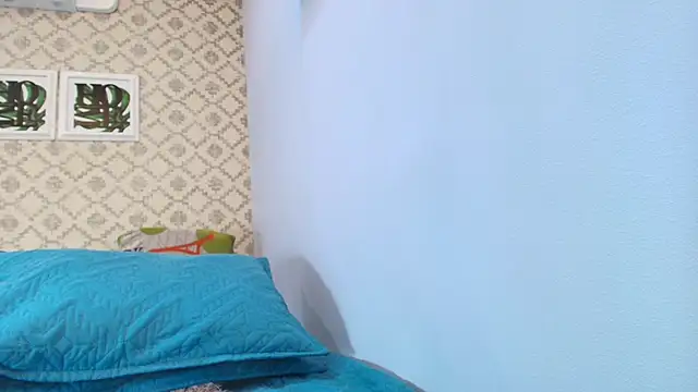 Snapshot of Amy_wats0n chatting on 03-19-25, 10:31 Amy wats0n online show from 03-19-25, 10:31