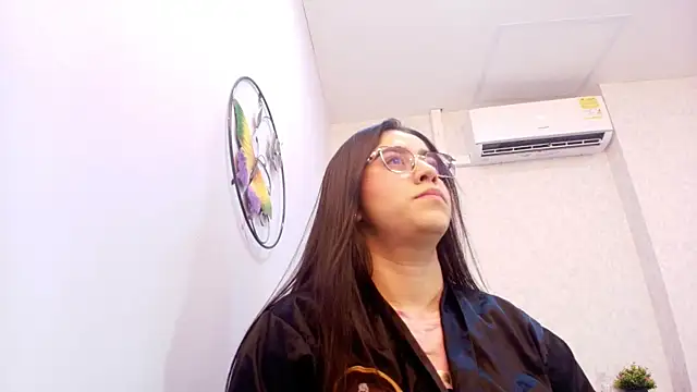 Snapshot of Amy_wats0n chatting on 10-06-25, 07:22 Amy wats0n online show from 10-06-25, 07:22