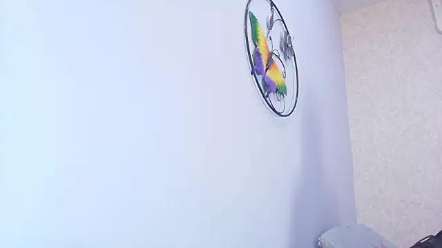 Snapshot of Amy_wats0n chatting on 10-22-25, 07:02 Amy wats0n online show from 10-22-25, 07:02