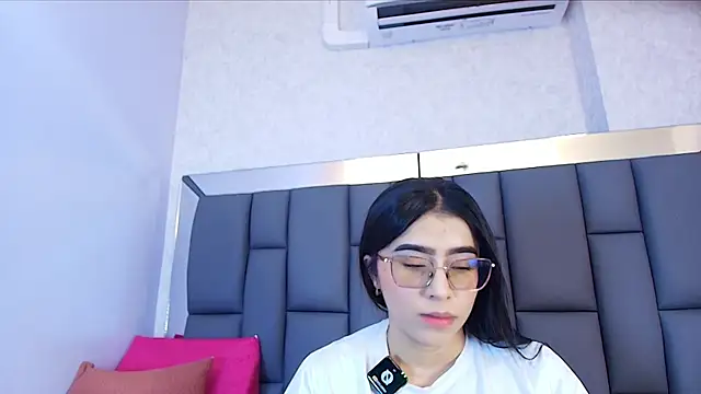 Amy wats0n online show from 04-20-26, 07:15