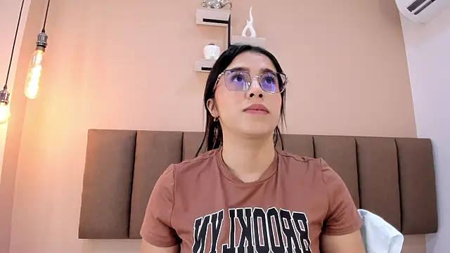 Amy wats0n online show from 06-12-26, 07:02