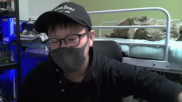 Owl1216 online show from 02-17-25, 11:44