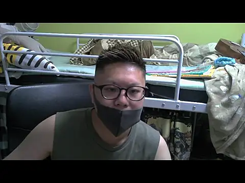 Owl1216 online show from 10-29-25, 01:13