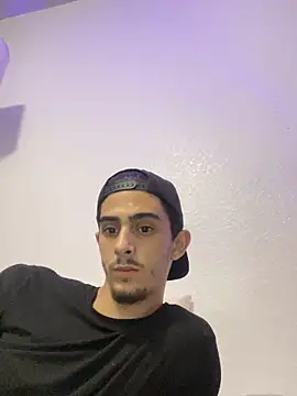 Snapshot of kennylove420 chatting on 10-07-25, 02:31 kennylove420 online show from 10-07-25, 02:31