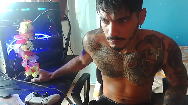 Snapshot of Badboyi1997 chatting on 09-30-25, 10:31 Badboyi1997 online show from 09-30-25, 10:31