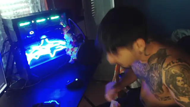 Snapshot of Badboyi1997 chatting on 10-07-25, 11:40 Badboyi1997 online show from 10-07-25, 11:40