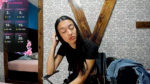 Snapshot of Mia_scarlet69 chatting on 02-17-25, 12:16 Mia scarlet69 online show from 02-17-25, 12:16