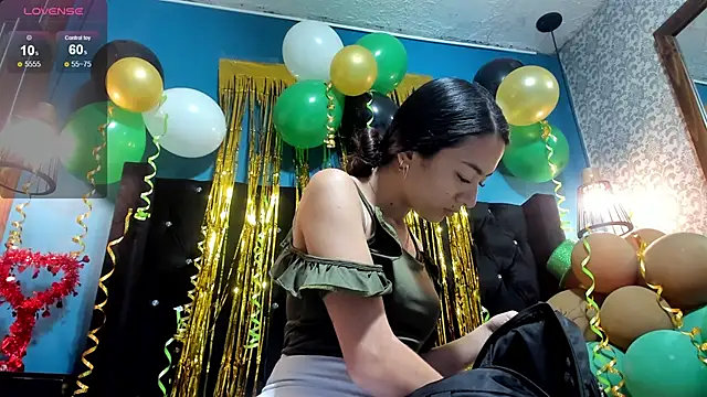 Snapshot of Mia_scarlet69 chatting on 03-18-25, 12:03 Mia scarlet69 online show from 03-18-25, 12:03