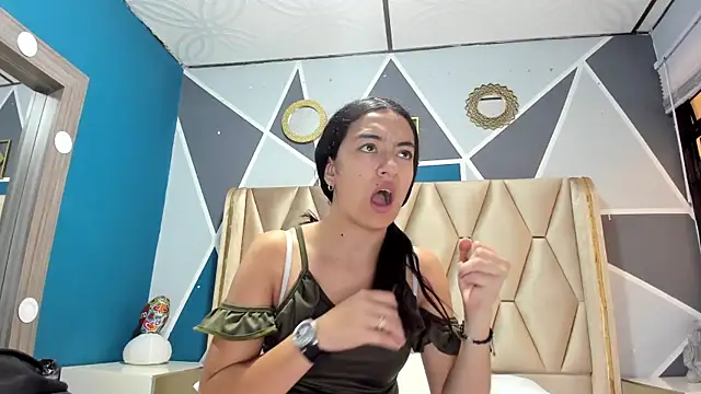 Snapshot of Mia_scarlet69 chatting on 09-11-25, 12:27 Mia scarlet69 online show from 09-11-25, 12:27