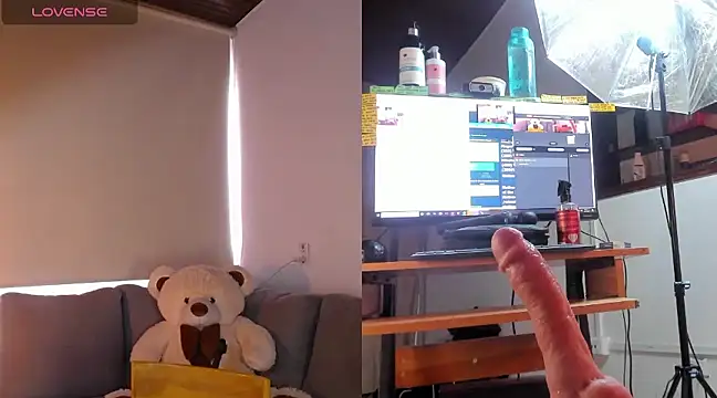 Hanna Clark  online show from 12-28-24, 08:58