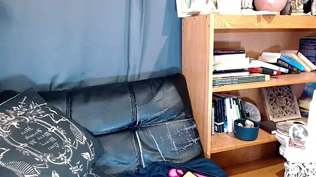 Snapshot of liadivina chatting on 12-31-24, 06:57 liadivina online show from 12-31-24, 06:57