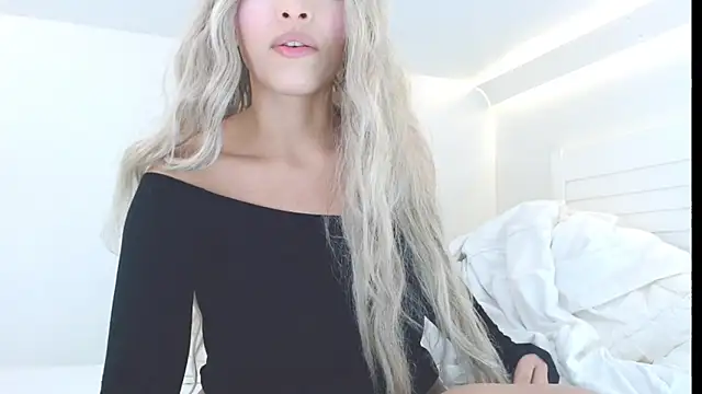 liadivina online show from 11-19-25, 12:54