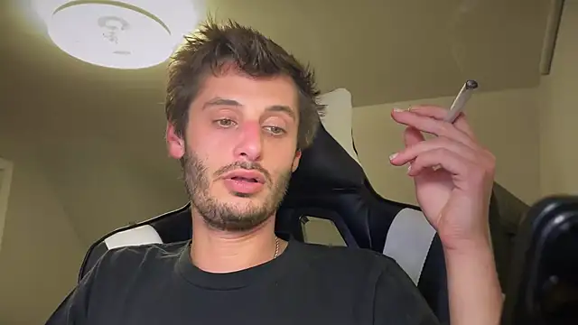 Dylansd online show from 12-17-24, 05:18