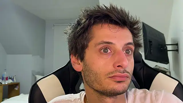 Dylansd online show from 12-22-24, 12:28