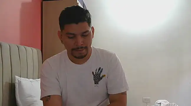 Snapshot of evoscenteno chatting on 12-16-24, 09:09 evoscenteno online show from 12-16-24, 09:09