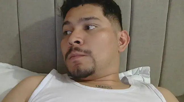 Snapshot of evoscenteno chatting on 12-21-24, 06:09 evoscenteno online show from 12-21-24, 06:09