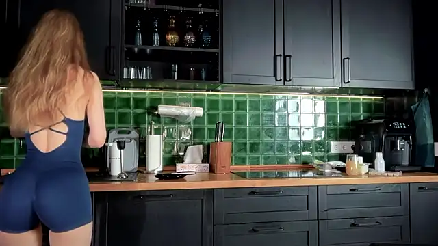 solar bella online show from 02-27-26, 03:06