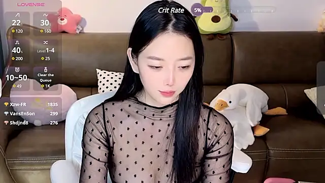 Snapshot of Yilin1999 chatting on 12-15-24, 02:30 Yilin1999 online show from 12-15-24, 02:30