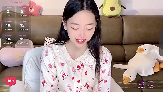 Snapshot of Yilin1999 chatting on 03-12-25, 11:33 Yilin1999 online show from 03-12-25, 11:33