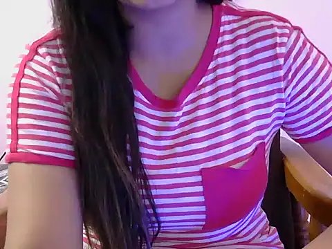 Snapshot of diva-22 chatting on 01-17-25, 01:24 diva-22 online show from 01-17-25, 01:24