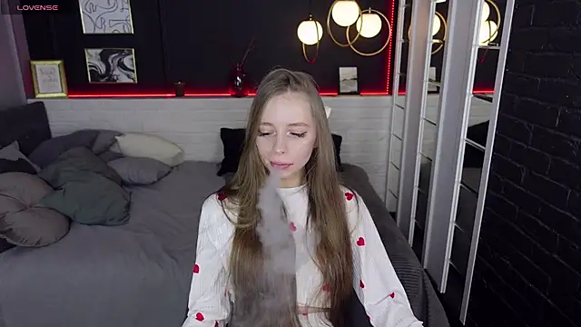 OliviaGentle online show from 12-18-24, 07:15