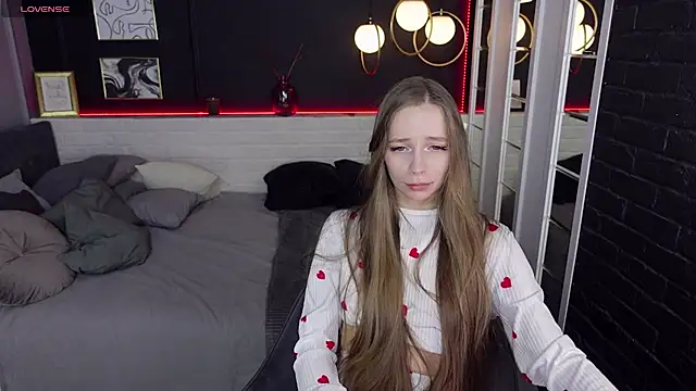 OliviaGentle online show from 12-18-24, 10:19