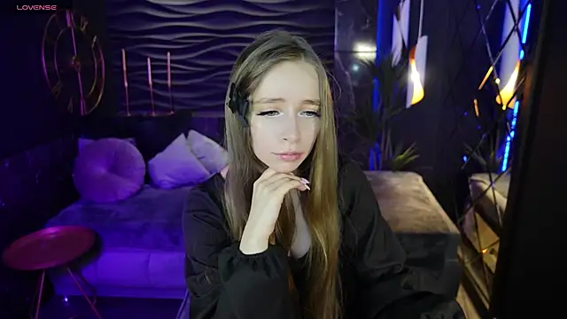 OliviaGentle online show from 02-21-25, 07:54