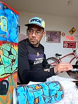 mileflav0r online show from 05-13-26, 08:23