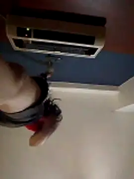 Snapshot of BURN666ING chatting on 11-26-25, 10:16 BURN666ING online show from 11-26-25, 10:16