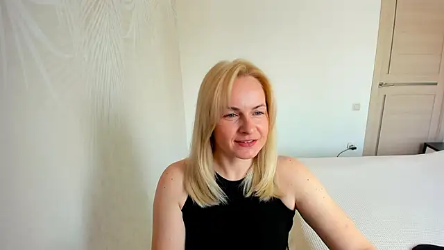 Snapshot of Alicee_Gracee chatting on 03-17-26, 09:34 Alicee Gracee online show from 03-17-26, 09:34