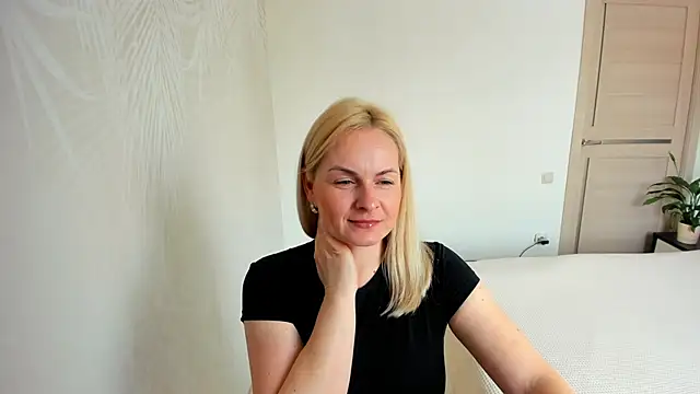 Snapshot of Alicee_Gracee chatting on 03-18-26, 09:56 Alicee Gracee online show from 03-18-26, 09:56