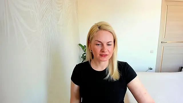 Snapshot of Alicee_Gracee chatting on 03-23-26, 07:56 Alicee Gracee online show from 03-23-26, 07:56